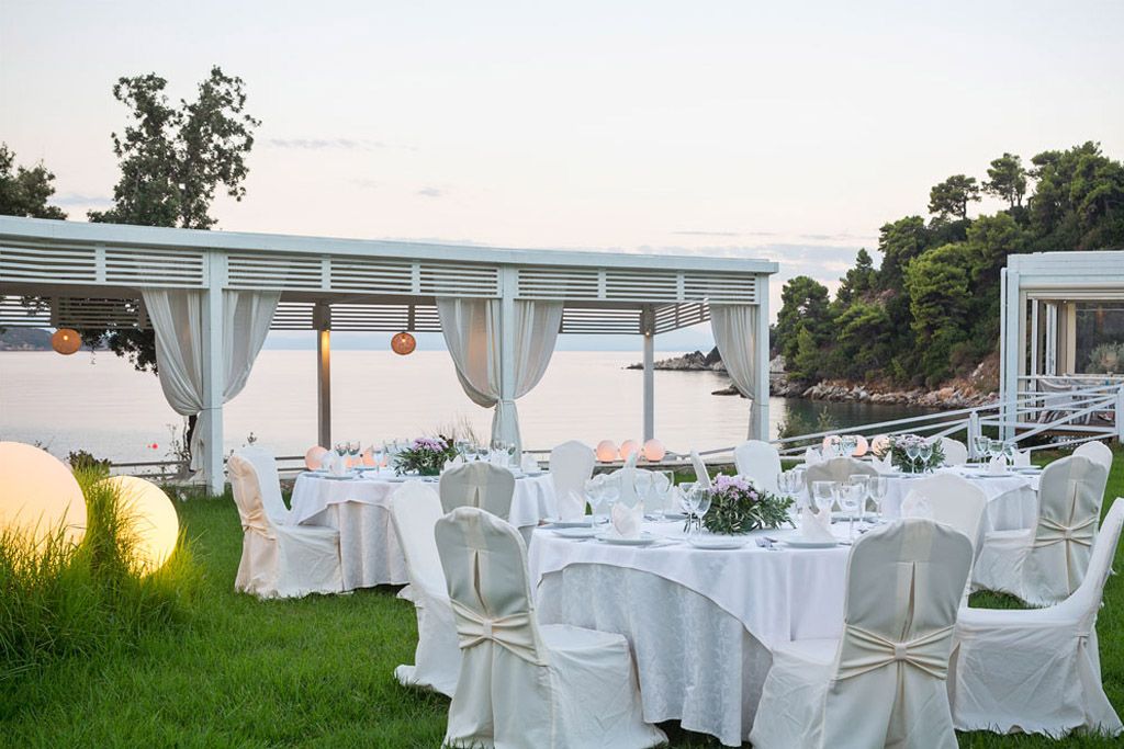 Skiathos, the perfect setting to your wedding