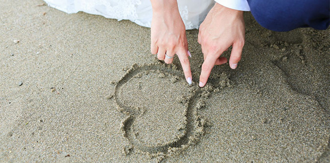 WEDDINGS & HONEYMOON